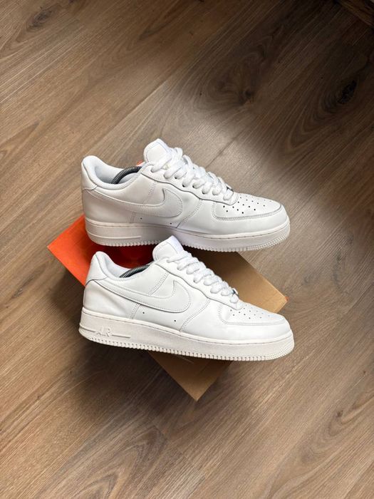 Чоловічі Кросівки Оригінал Nike air force 1 low white jordan sb dunk max