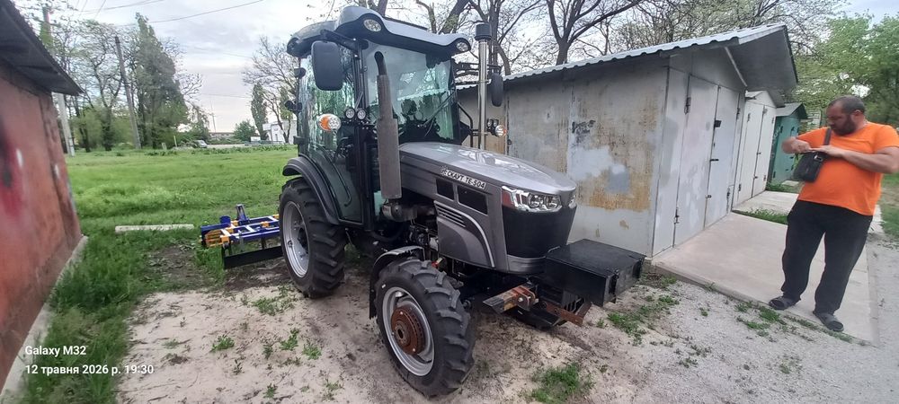 Трактор Скаут 504 з кабіною та кондиціонером (2025 р.в.)