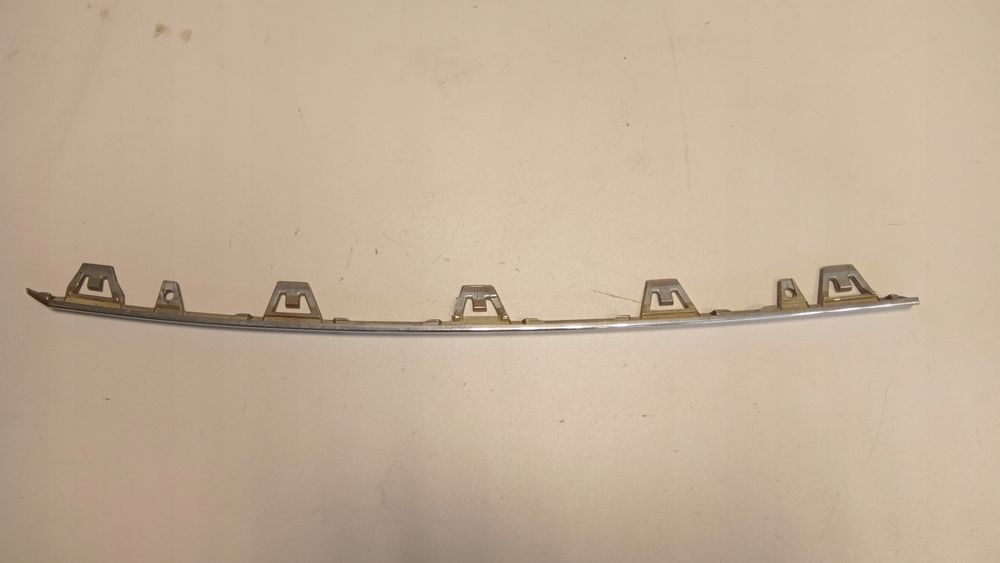 LISTWA GRILL ATRAPA CHROM VOLKSWAGEN PASSAT B8