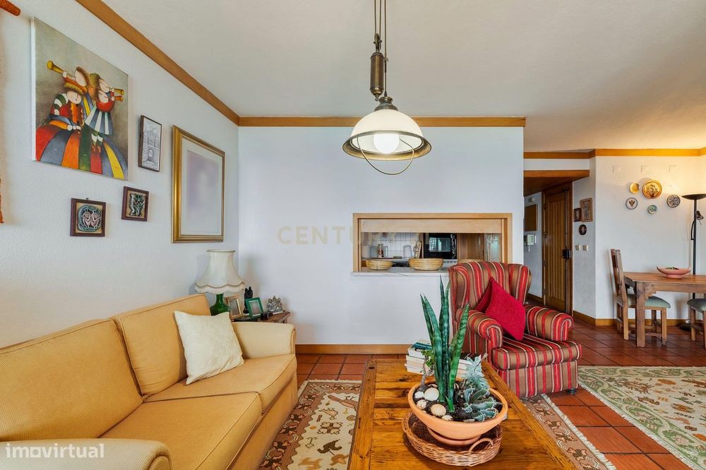 Apartamento com localização premium em Sesimbra /Primeira Linha