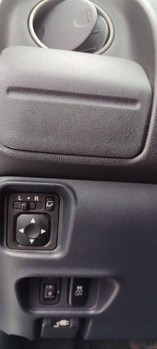 Mitsubishi i miev 2012 року , електромобіль