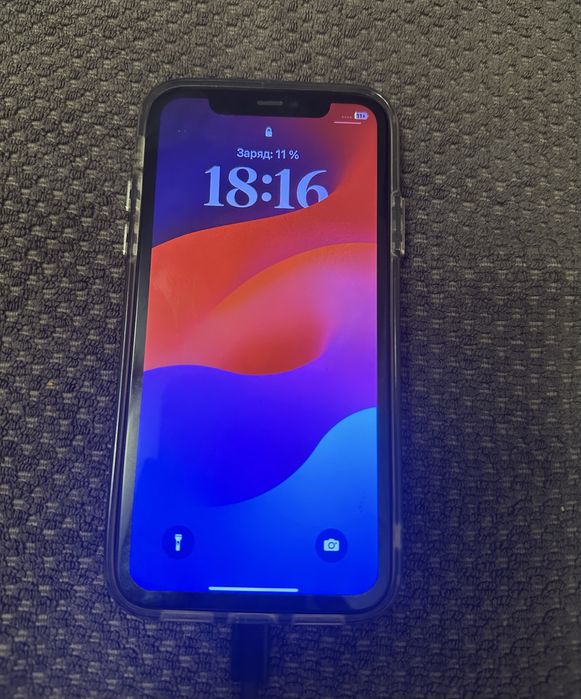продам айфон 11