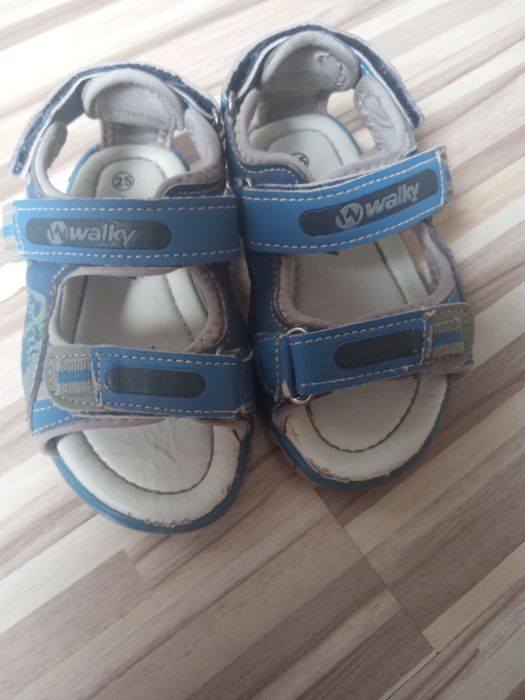 Buciki chłopięce 24 i 25