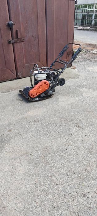 Виброплита, вибронога прокат