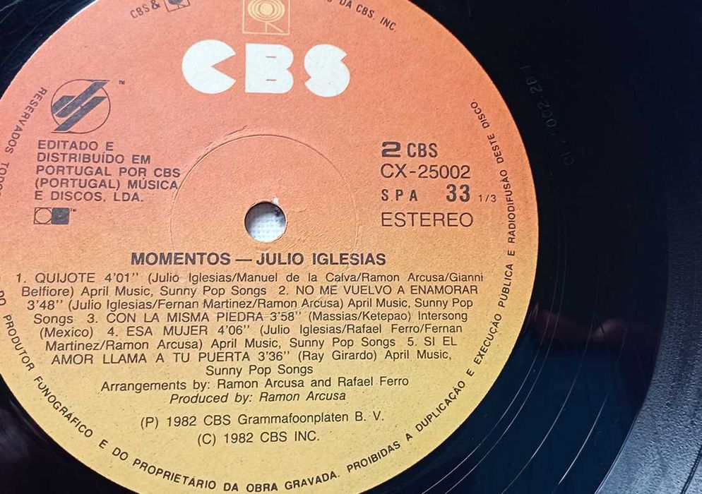 Julio Iglesias Momentos LP Vinil