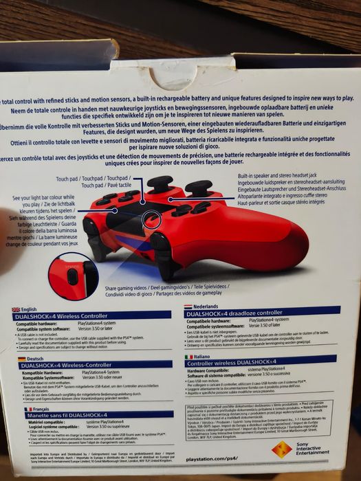 Pad do PS4 czerwony