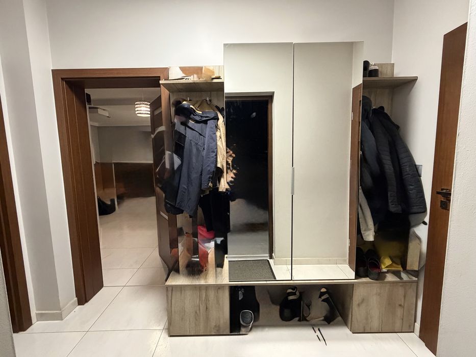 Szafa szafka lustro do przedpokoju wiatrołapu na ubrania kurtki wieszaki buty