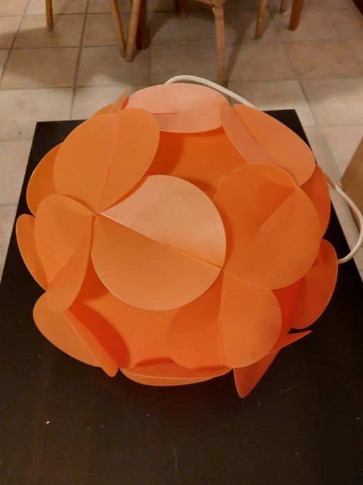 Candeeiro de tecto cor de laranja