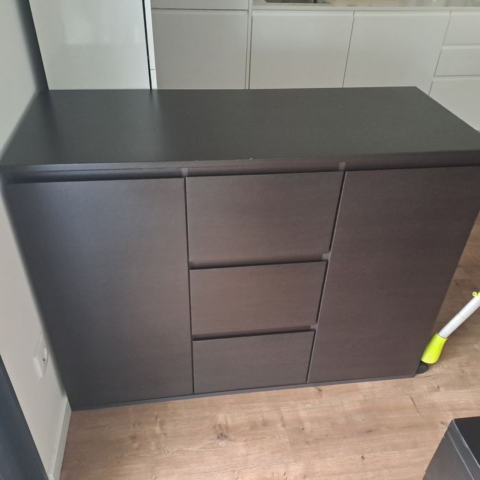 Móvel de sala / aparador de cor preta