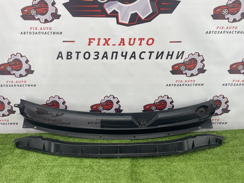 Жабо двірників з пітдоном Jeep Cherokee KL 19-