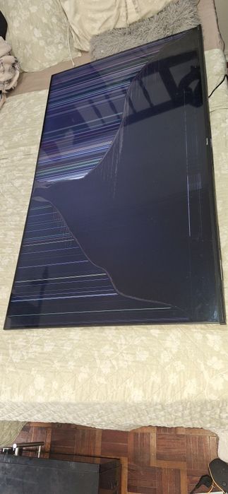 Tv Hisense 55 Polegadas 4k com visor danificado
