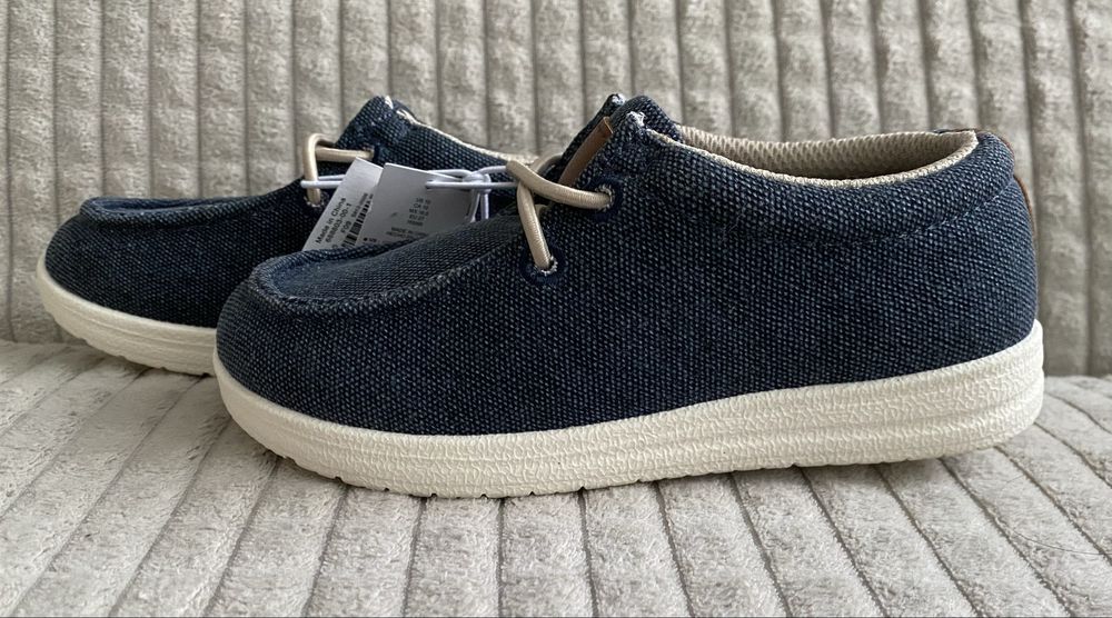 Мокасини, кеди, топсайдери для хлопчика розмір 28, устілка 17,5 см