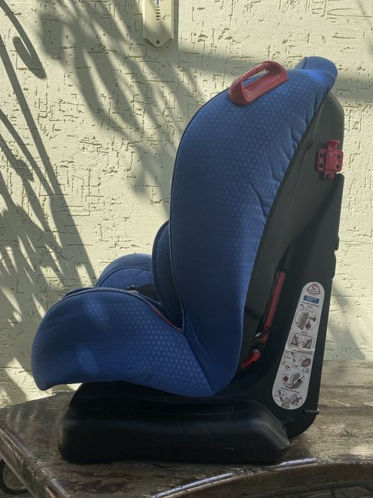 Дитяче автокрісло Capsula MN 3