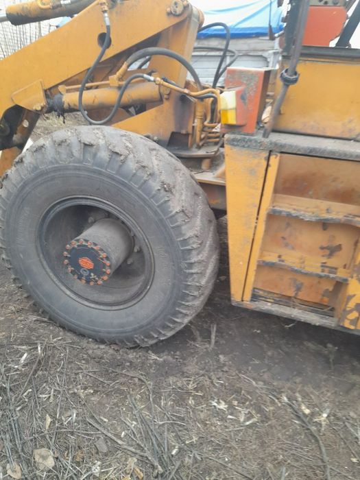 Продам погрузчик ун ( un ) 053
