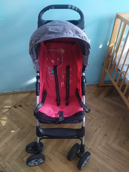Дитяча прогулянкова коляска