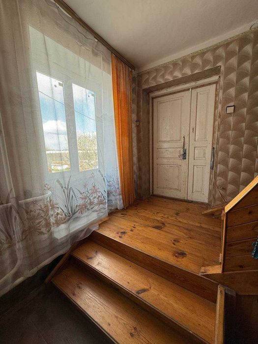 Будинок в селі Вознесенське, 6 км. від Чернігова