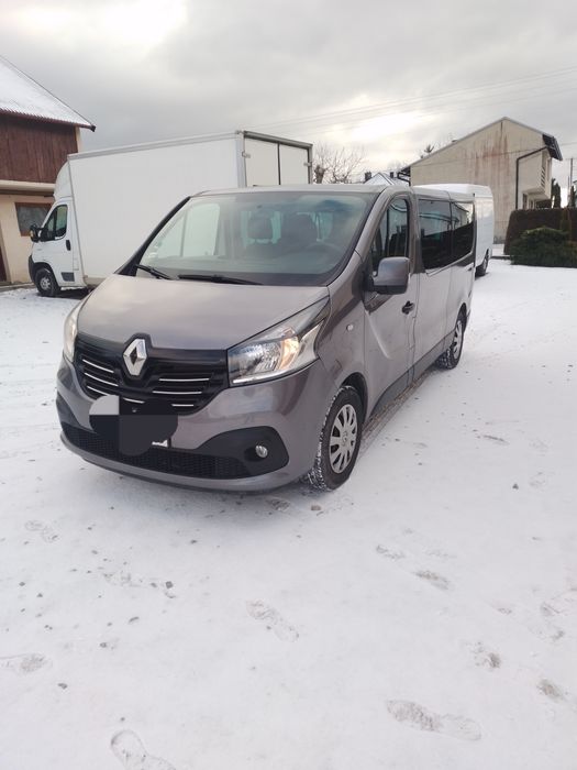 Renault Trafic LONG 9 osobowy