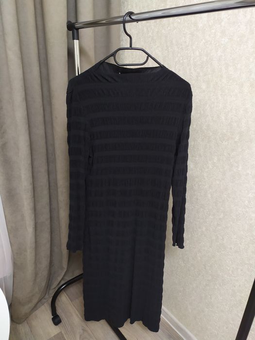 Довга сукня від H&M