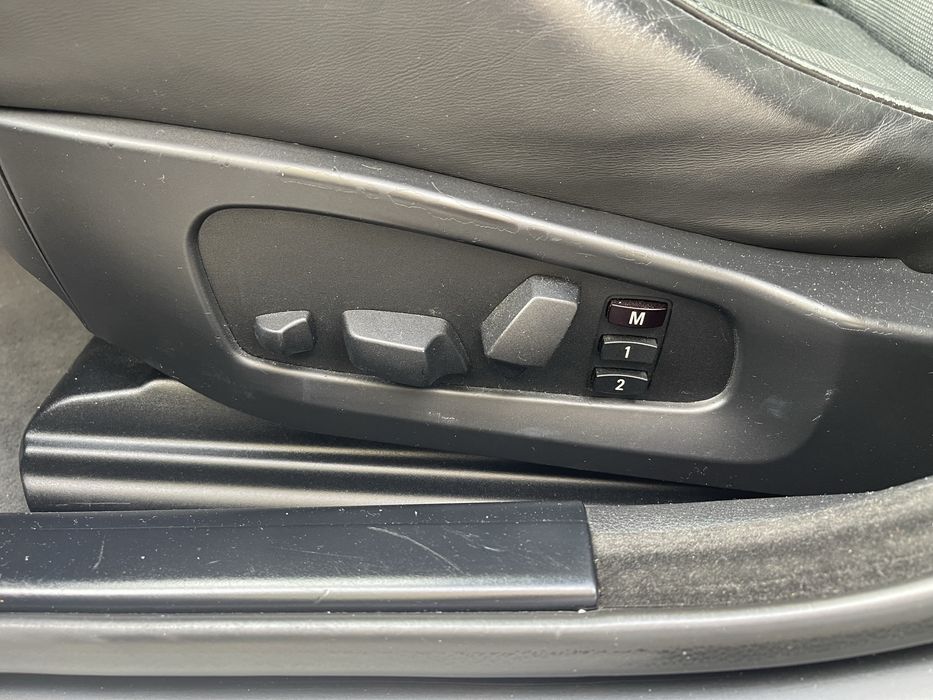 BMW e60 530.