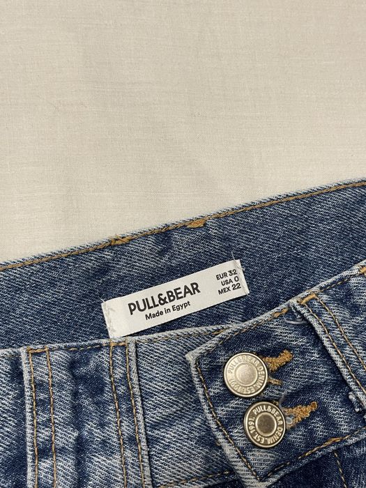 Нова міні-спідниця від Pull&Bear