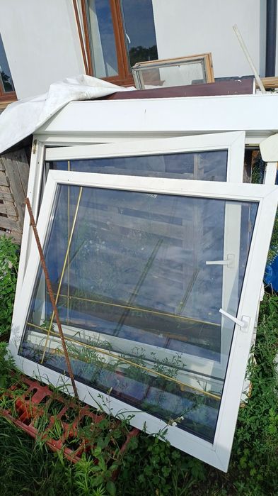 Sprzedam dwa okna PCV