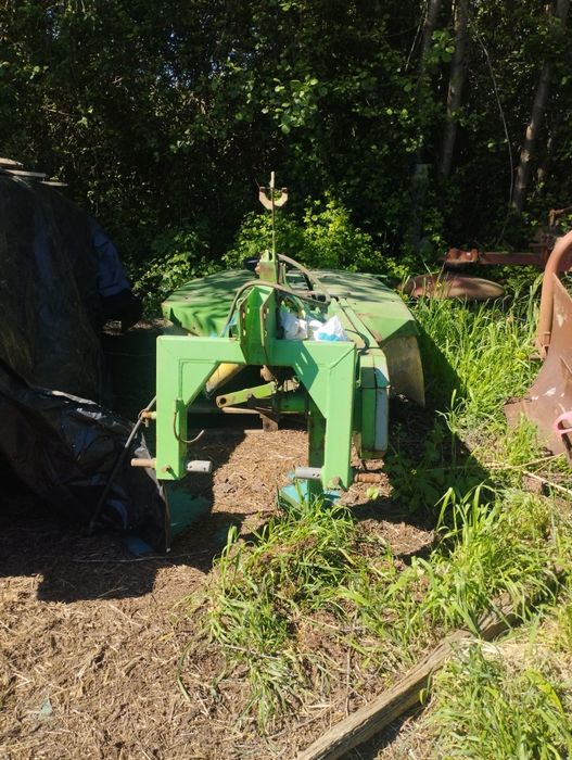 Tenho disponível para troca conjunto de alfaias agrícolas