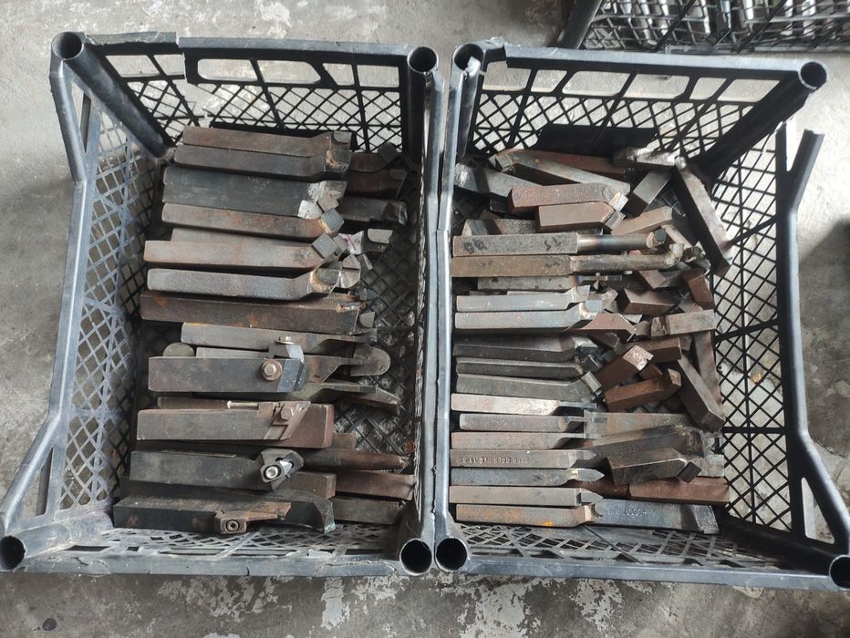 Токарный инструмент