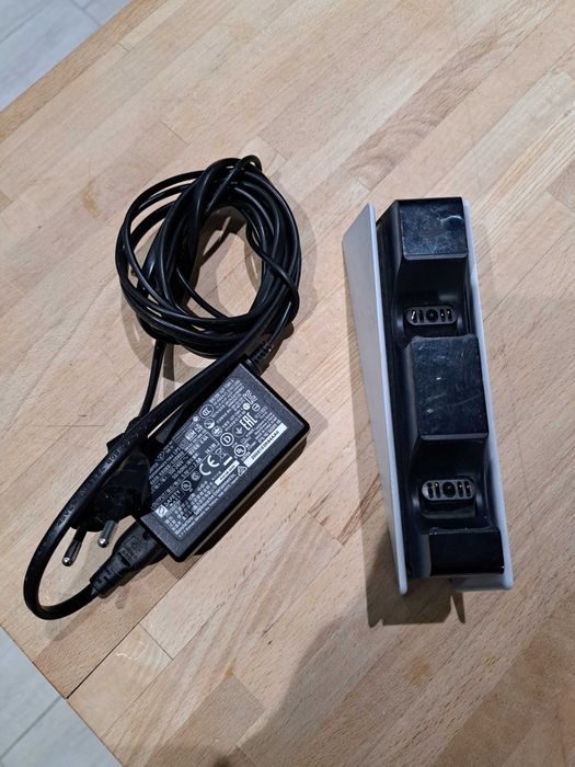 Stacja ładująca SONY DualSense ładowarka PS5 Play Station 5 #3 defekt