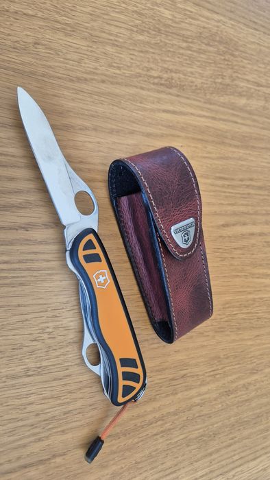 Victorinox hunter xt  111