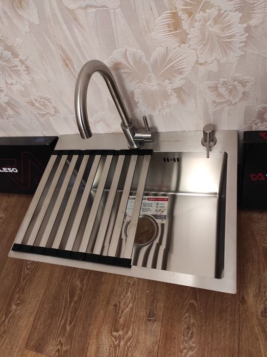 Акция -27%.Мойка для кухни 58*43 Valeso hendmade 3 mm.