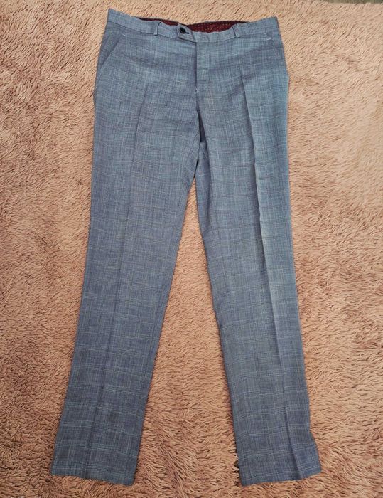 Elegancki garnitur męski Dastan 50/182 niebieski