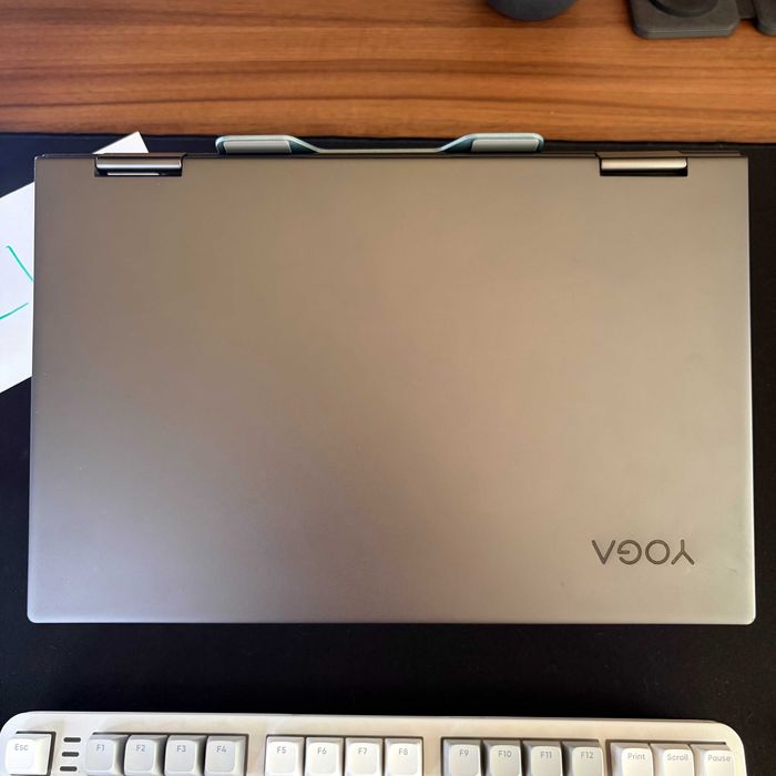 Laptop Lenovo Yoga 730 2w1 13,3" i7-10510U 8GB 500GB SSD + RYSIK (DOTYKOWY)