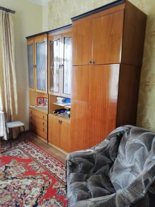 Продам часть дома, в Центре, ул Покровская р-не 5 школы.
