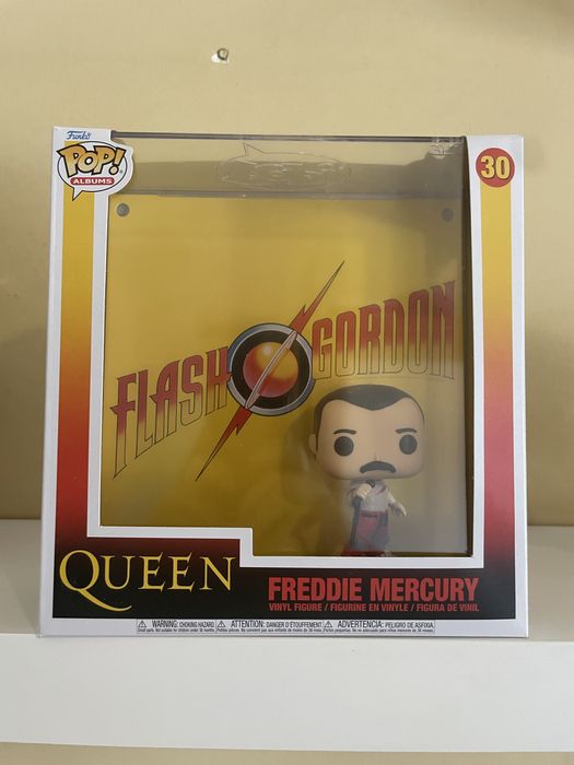 Pop figure QUEEN
