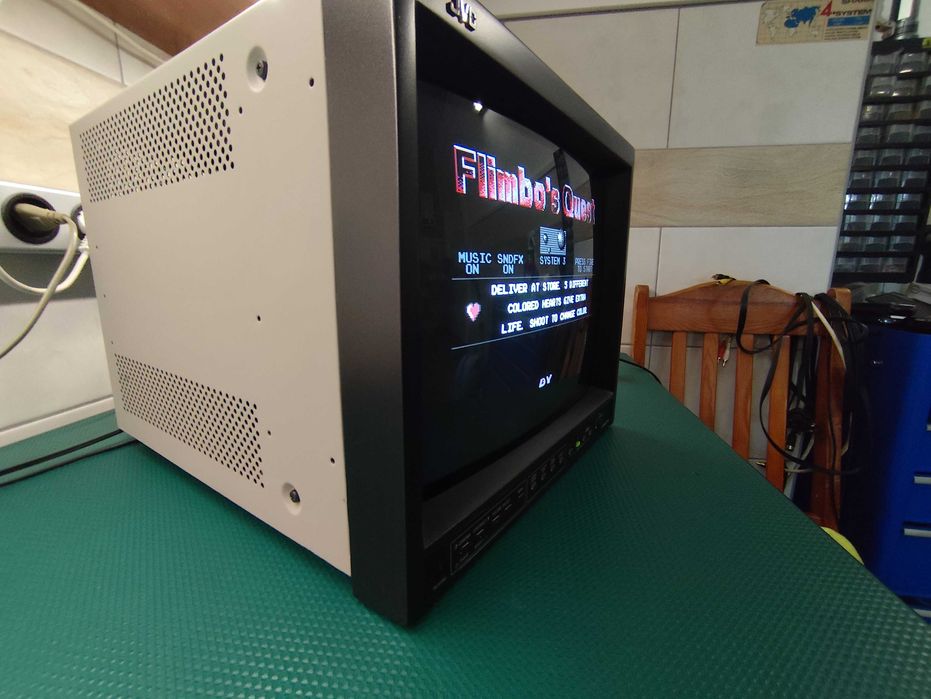 Monitor profesjonalny JVC TM-H150CG nie sony pvm