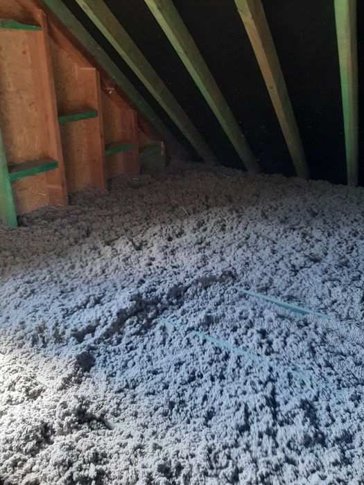 Ocieplanie, docieplanie celulozą, naprawy izolacji poddaszy