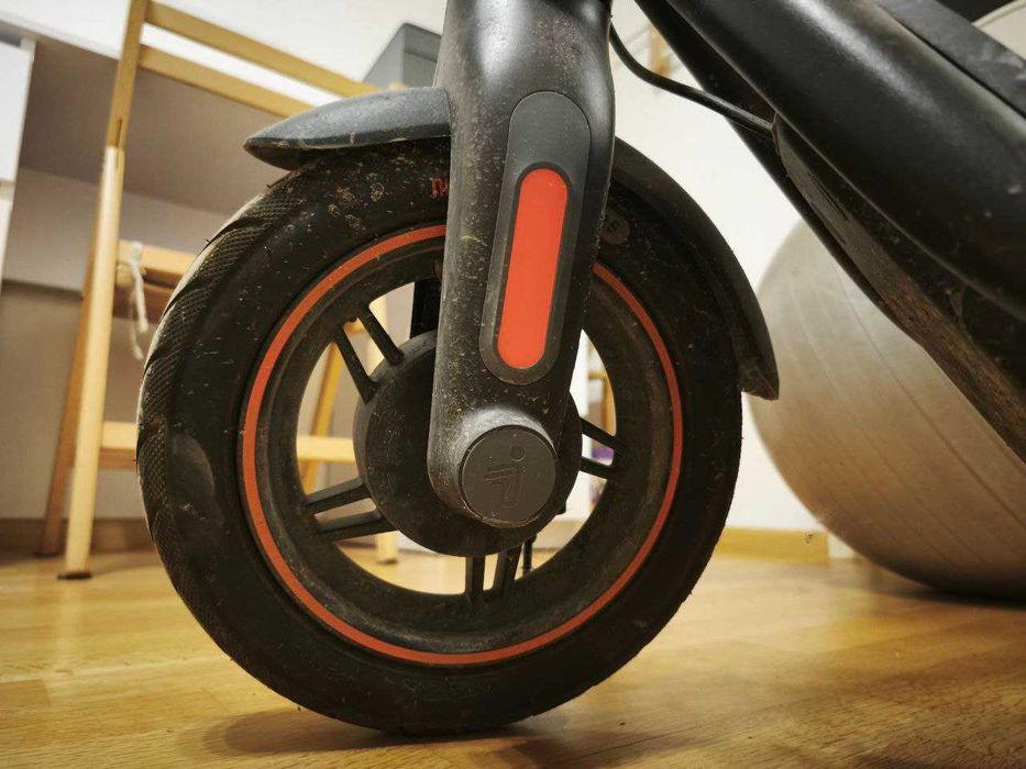 Електросамокат самокат скутер 400w Ninebot KickScooter F65D