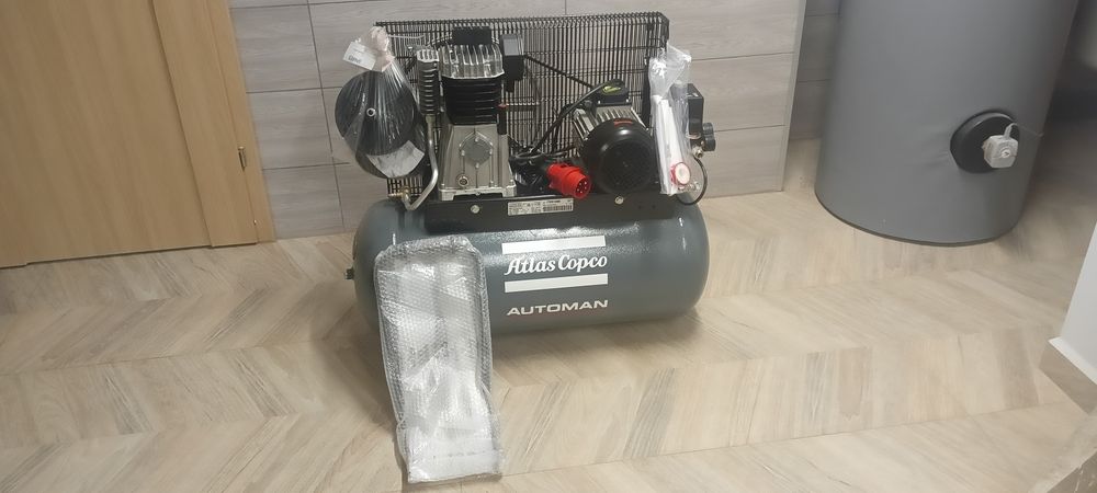 Kompresor sprężarka tłokowa Atlas Copco AUTOMAN 100l