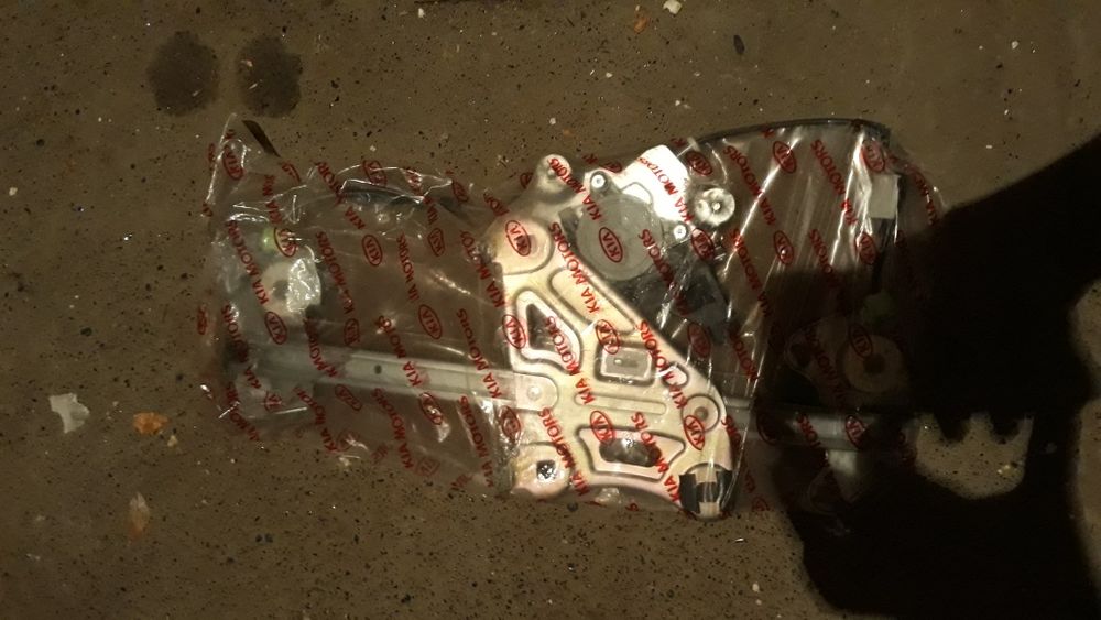 Стеклоподьемник киа