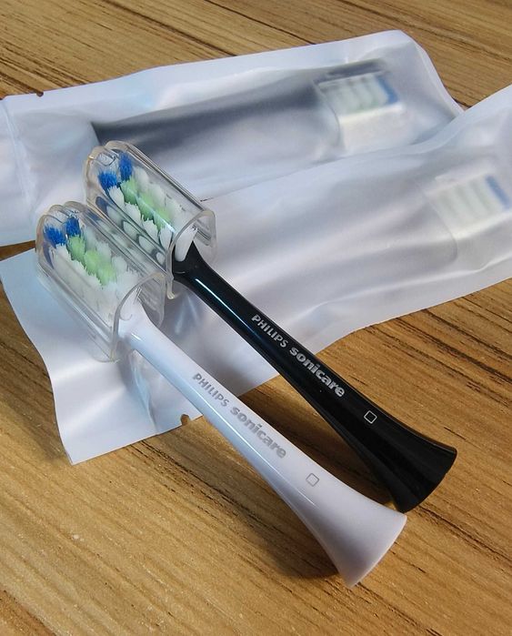 Szczoteczka elektryczna Philips HX9004 biała – nowa kolekcja