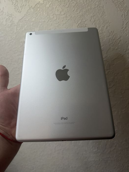 iPad 5 2017 9.7 128Gb WiFi+4G LTE A1823 Silver