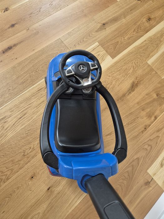 Jeździk - pchacz autko Mercedes z dźwiękami