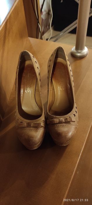 Buty na obcasie Szydłowski