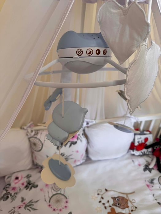 Sprzedam łóżeczko z wyposażeniem