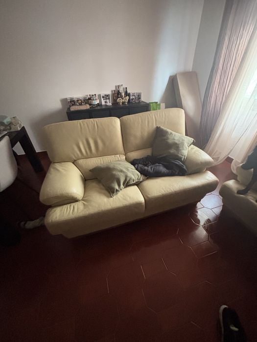 3 sofas em otimo estado