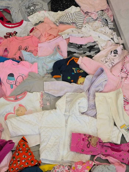 Paczka ubrań dla niemowlaka