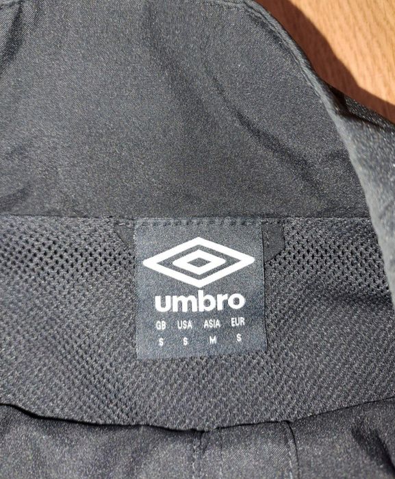 Олімпійка/вітровка Umbro bormut