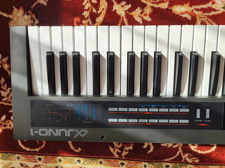 Roland Alpha Juno 1