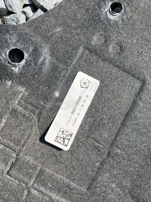 Захисти днища, захист днища правий лівий на Jeep Grand Cherokee WL