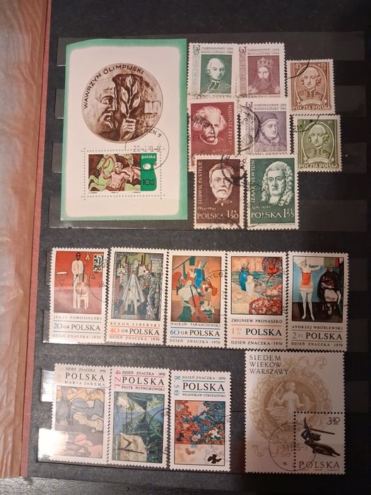 Klaser ze znaczkami z PRL, ok200szt